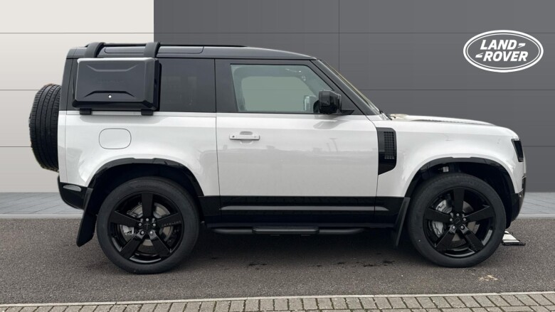 Land Rover Defender 3.0 D350 X-Dynamic HSE 90 3dr Auto Diesel Estate